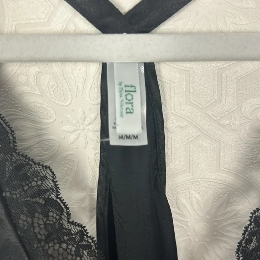 Flora Nikrooz Satin Silky Tank Top‎ Lingerie Secy Lacey Lace Black Pjs Pajamas
